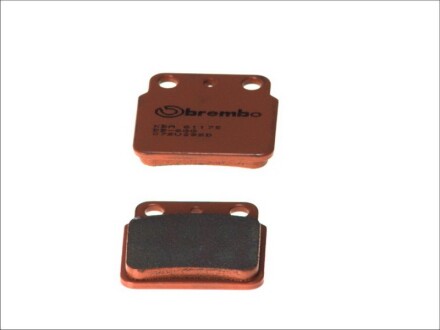 Гальмівні колодки задн, призначення: позашляховики, матеріал: агломерат-SD, 45,1x47,1x7,4мм ARCTIC CAT DVX HYOSUNG TE KAWASAKI KFX SUZUKI LT, LT-R, LT-Z 250-500 1987-2021 - BREMBO 07SU29SD