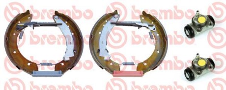 Комплект тормозных колодок - (42414G, 42414J, 42417A) BREMBO K 61 068