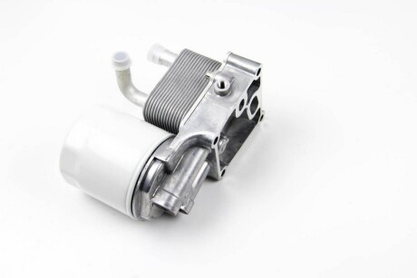 Фото 3 - Масляный радиатор BSG BSG 30-506-002 (BSG30506002)