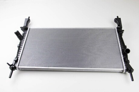 Фото 2 - Радіатор охолодження BSG BSG 30-520-004 (BSG30520004)