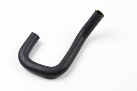 Фото 3 - Патрубок системи охолодження BSG BSG 30-720-211 (BSG30720211)