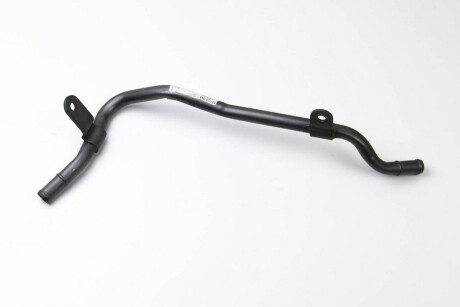 Фото 2 - Патрубок системы охлаждения BSG BSG 30-725-049 (BSG30725049)