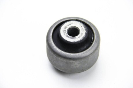 Фото 2 - Сайлентблок важеля BSG BSG 60-700-158