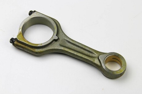 Фото 2 - Шатун двигателя BSG BSG 70-106-002 (BSG70106002)