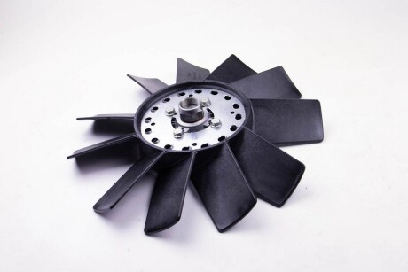 Фото 3 - Вентилятор охлаждения двигателя BSG BSG 90-505-002 (BSG90505002)