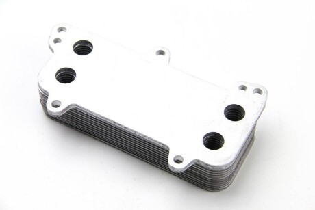 Фото 3 - Масляний радіатор BSG BSG 90-506-005 (BSG90506005)