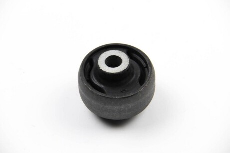 Фото 2 - Сайлентблок важеля BSG BSG 90-700-135 (BSG90700135)