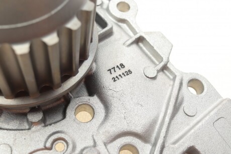 Фото 7 - Водяний насос BUGATTI PA7718