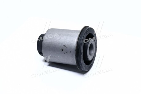 Фото 3 - Сайлентблок важеля CTR CVM18