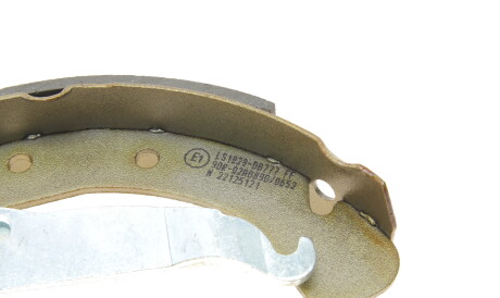 Фото 3 - Тормозные колодки Delphi LS1829