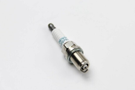 Фото 3 - Свеча зажигания DENSO SK20PRA11