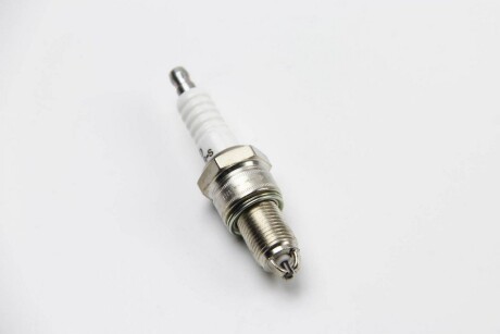 Фото 4 - Свеча зажигания DENSO W20EPBRS