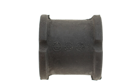 Фото 2 - Втулка стабілізатора DP Group B 743 (B743)