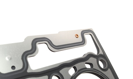 Фото 2 - Автозапчасть ELRING 657.110 (657110)