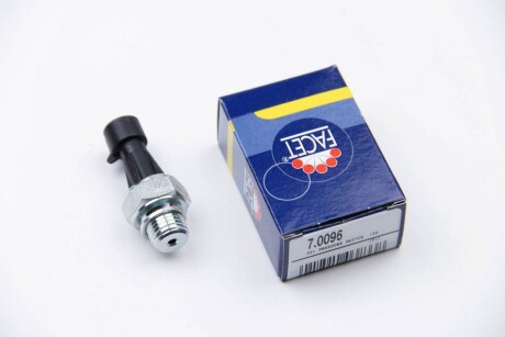 Фото 2 - Датчик тиску масла FACET 7.0096 (70096)