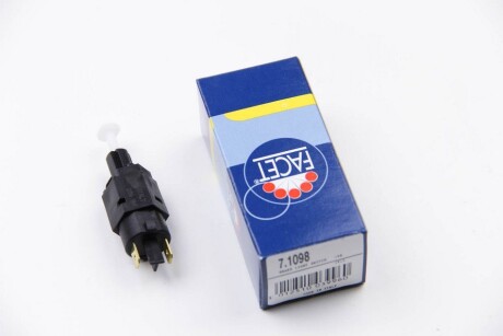 Фото 2 - Датчик стоп сигнала FACET 7.1098 (71098)