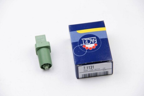 Фото 2 - Датчик стоп сигналу FACET 7.1131 (71131)