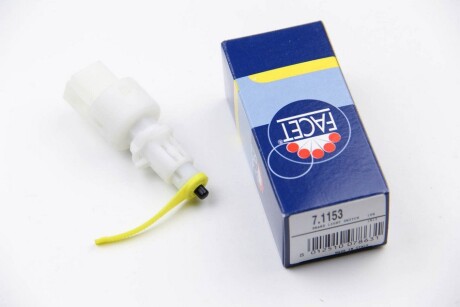 Фото 2 - Датчик стоп сигнала FACET 7.1153 (71153)