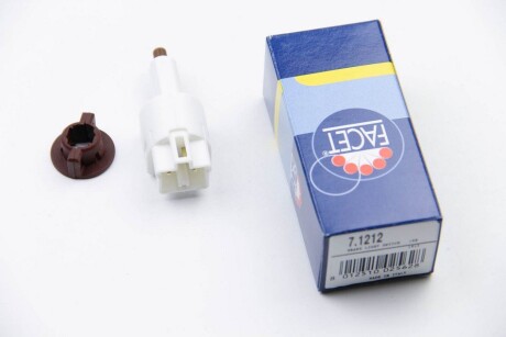 Фото 2 - Датчик стоп сигнала FACET 7.1212 (71212)