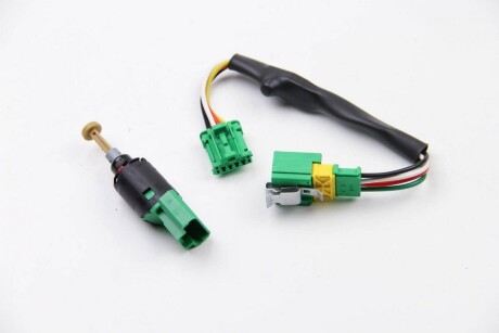 Фото 2 - Датчик стоп сигналу FACET 7.1213K (71213K)