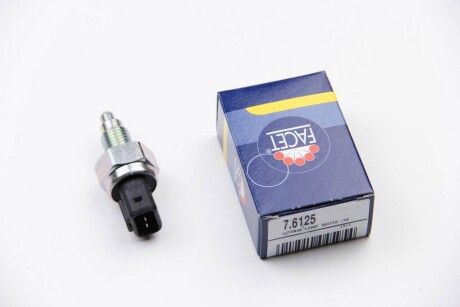 Фото 2 - Датчик стоп сигналу FACET 7.6125 (76125)