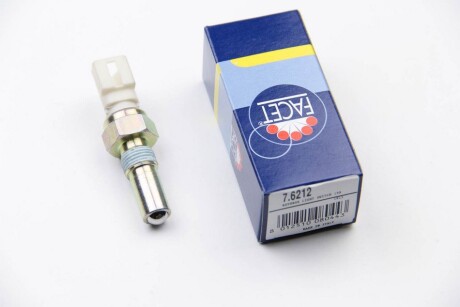 Фото 2 - Датчик стоп сигналу FACET 7.6212 (76212)