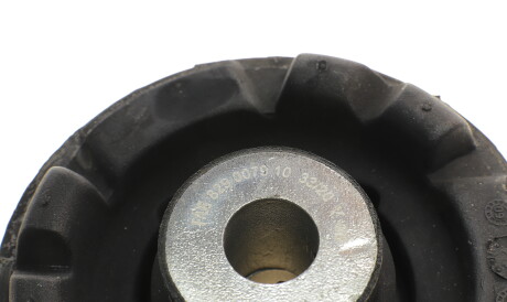 Фото 3 - Сайлентблок рычага FAG 829 0079 10 (829007910)