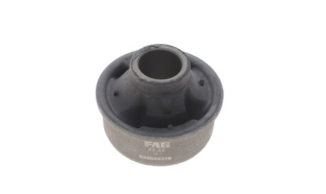 Фото 3 - Сайлентблок рычага FAG 829044310