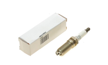 Свеча зажигания - ((2050957, LFY118110, 1255464, 1219309, 1362012)) FORD 4M5J12405AA