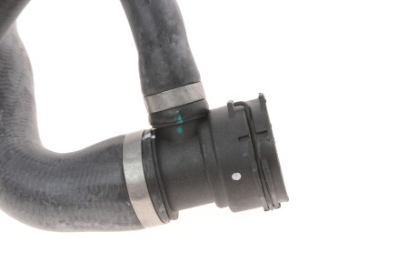 Фото 6 - Патрубок системы охлаждения Gates 05-2355 (052355)