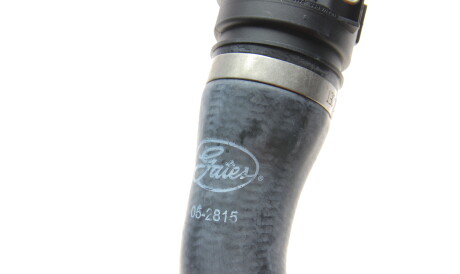 Фото 3 - Патрубок системы охлаждения Gates 05-2815 (052815)