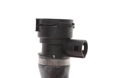 Фото 3 - Патрубок системи охолодження Gates 05-2829