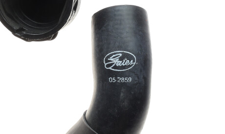 Фото 3 - Патрубок системы охлаждения Gates 05-2859 (052859)