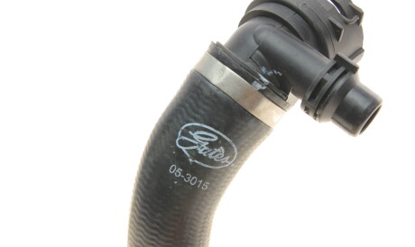 Фото 3 - Патрубок системы охлаждения Gates 05-3015 (053015)