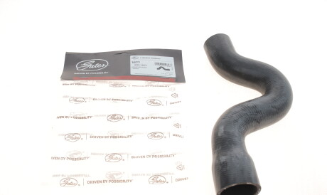 Фото 2 - Патрубок системы охлаждения Gates 3577