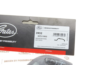 Фото 2 - Патрубок системы охлаждения Gates 3932