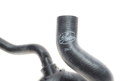 Фото 3 - Патрубок системи охолодження Gates 3947