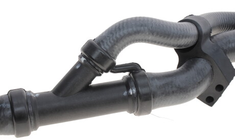 Фото 2 - Патрубок системы охлаждения Gates 3984