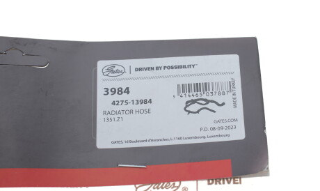 Фото 3 - Патрубок системы охлаждения Gates 3984