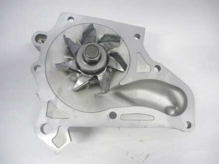 Фото 2 - Водяной насос GMB GWT77A