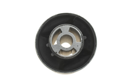 Фото 2 - Сайлентблок рычага GSP 530530