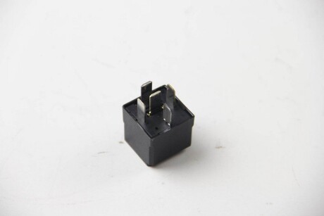 Фото 3 - Релійний елемент (реле) HELLA 4RD007794021