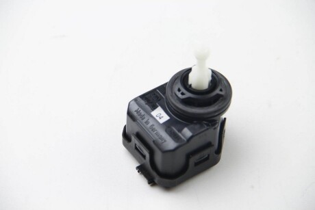 Фото 2 - Корректор фар HELLA 6NM007878041