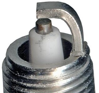 Фото 2 - Свеча зажигания HELLA 8EH 188 704-101 (8EH188704101)