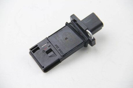 Фото 4 - Витратомір повітря HELLA 8ET009142-581 (8ET009142581)