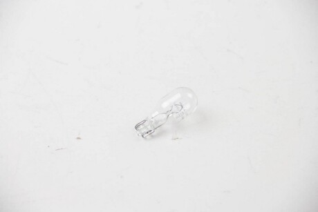 Фото 2 - Автолампа HELLA 8GA008246001