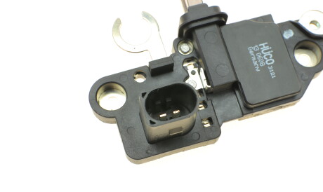 Фото 2 - Реле регулятора генератора HITACHI 130608