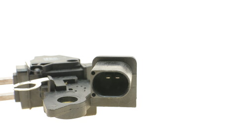 Фото 3 - Реле регулятор генератора HITACHI 130634