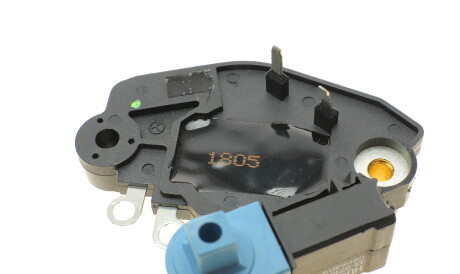 Фото 2 - Реле регулятора генератора HITACHI 130714