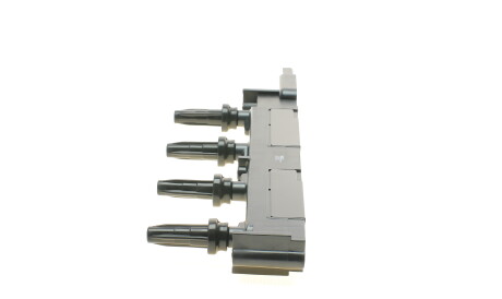 Фото 3 - Катушка зажигания HITACHI 133883